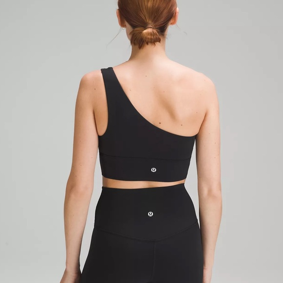 lululemon Align™ Asymmetrical Bra
Light Support, C/D Cup - Black - Picture 2 of 6